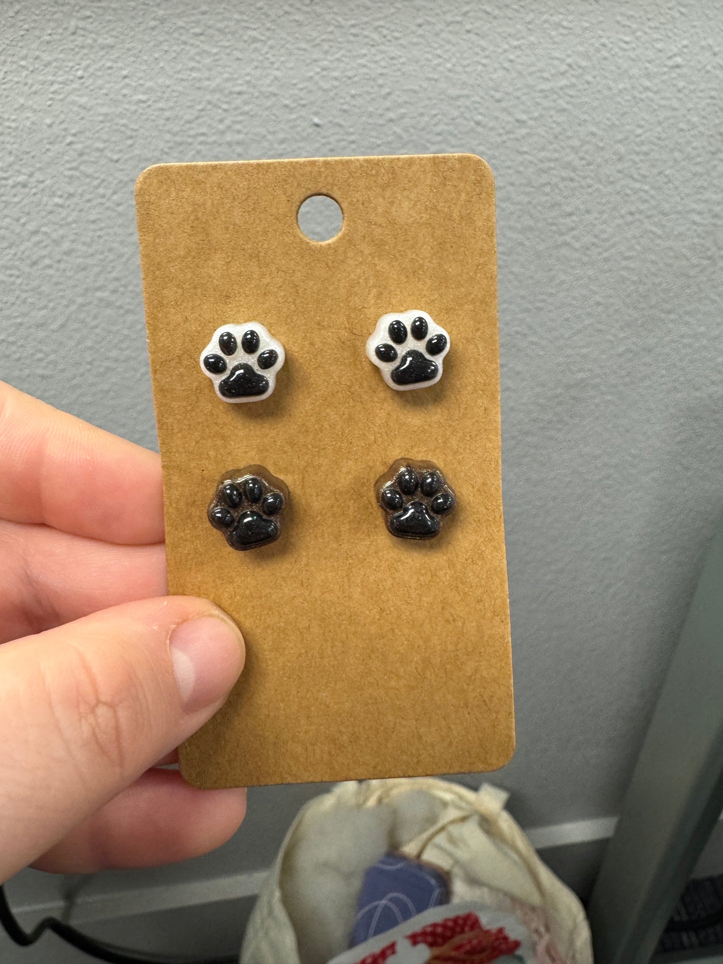 Toe Bean Paw Print Stud Earrings