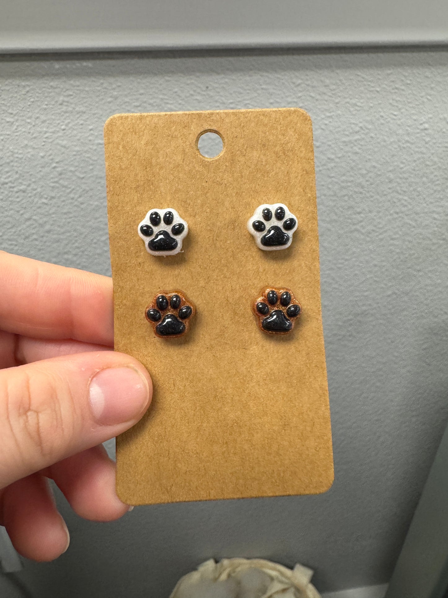 Toe Bean Paw Print Stud Earrings