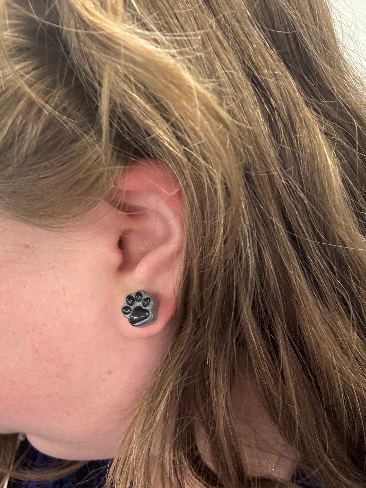 Toe Bean Paw Print Stud Earrings