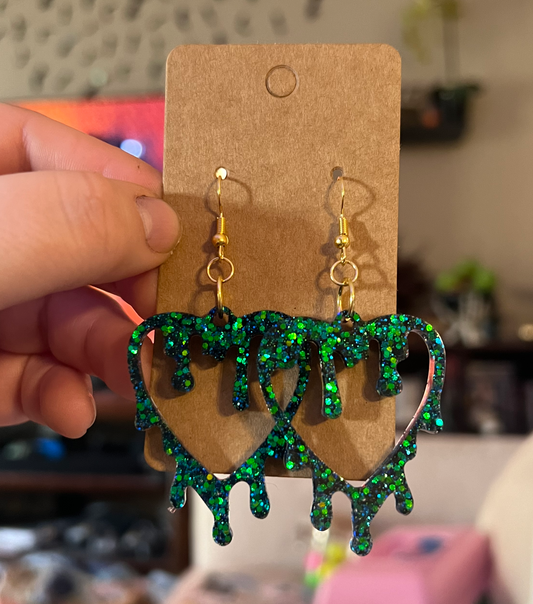 Dripping Emerald Sparkly Heart Dangle Earrings